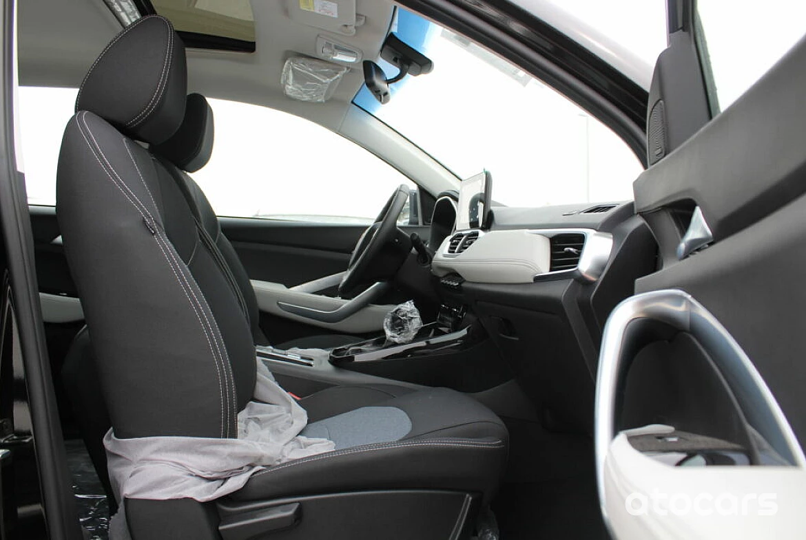 Chevrolet Captiva 1.5L Petrol FWD 5 doors and 7 Seater Model : 2023