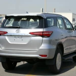 Toyota Fortuner 2.8L 2023 Silver Diesel