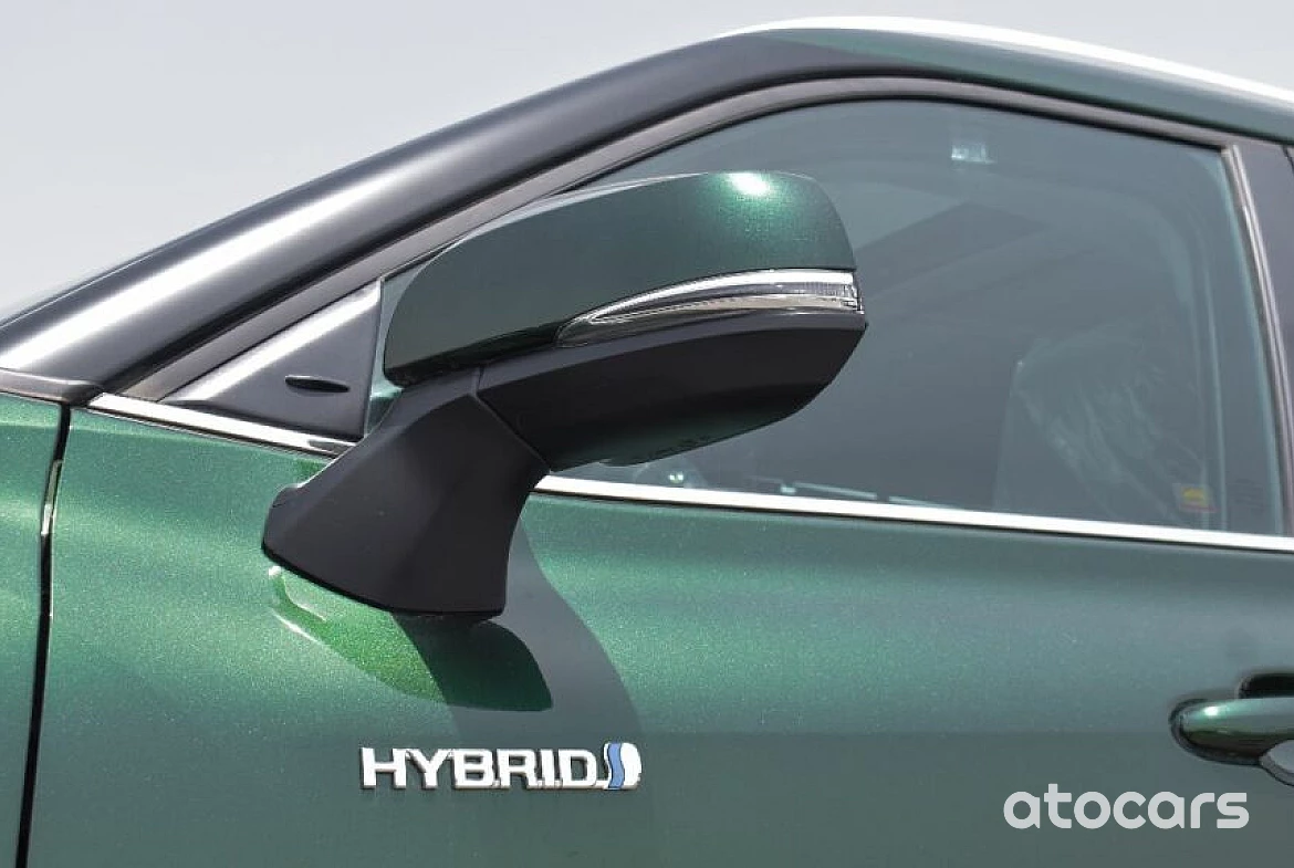 Toyota Highlander GLE Hybrid 2.5L V4 AWD 2023