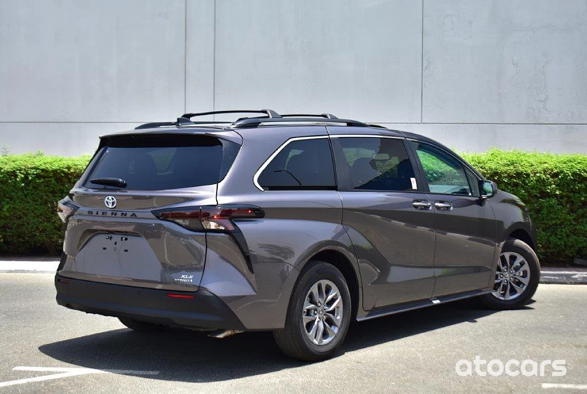 2023 TOYOTA SIENNA XLE HYBRID 2.5L FWD 8-SEATER AT