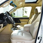 Toyota land cruiser GXR 2019 V8 4WD 4.6L white color