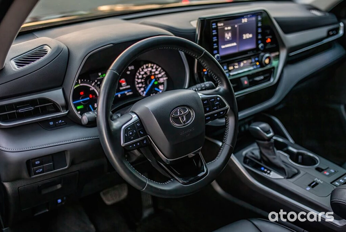 Toyota highlander hybrid 2021 Model Year