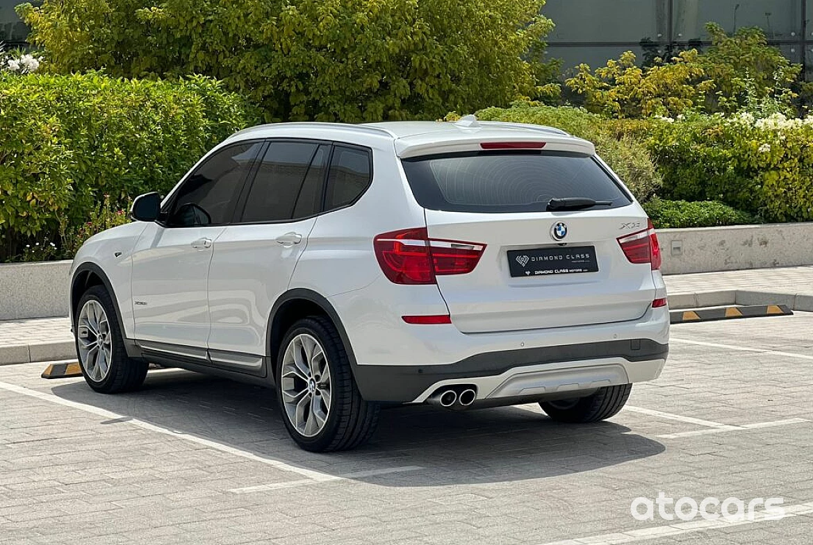 BMW X3 2.0l V4 GCC Specs White Color 2017