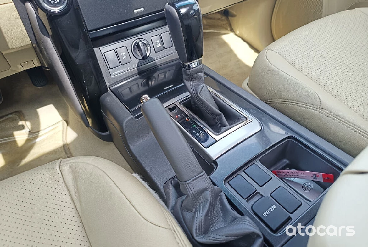 TOYOTA PRADO VXR 4WD 4.0L V6 PETROL FULL OPTION A/T WHITE COLOR 2014 MODEL YEAR