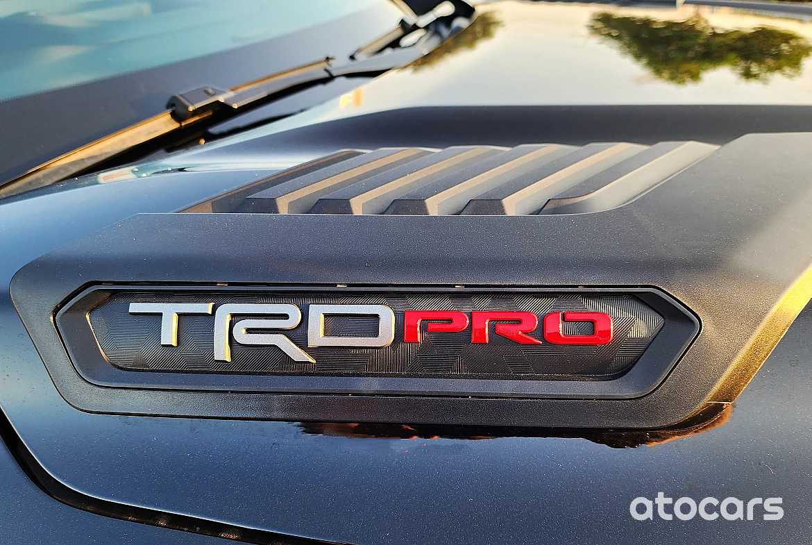 Toyota Sequoia TRD Pro Hybrid V6 3.5L Twin Turbo 2023 Black Color