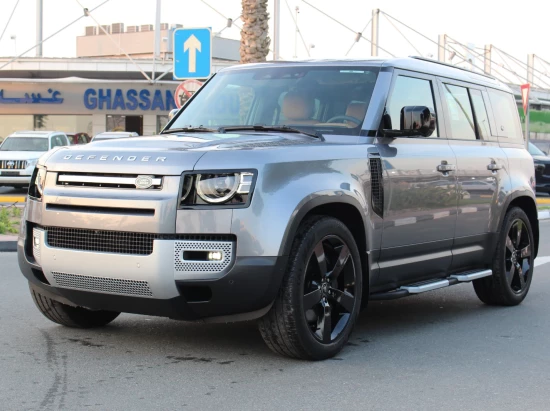 LAND ROVER DEFFENDER HSE V6 2024 GCC SPECS ALTAYER AGENCY BRAND NEW UNDER WARRANTY + CONTRACT SERVICE