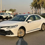 Toyota Camry GLE 2.5L Petrol FWD 2022 Model Year White