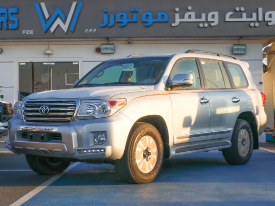 Toyota Land Cruiser GXR 5.7L V8 2015 Model Year Silver Color