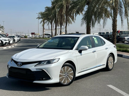Toyota Camry GLE 2.5L Petrol FWD 2022 Model Year White Color
