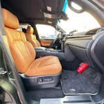 Lexus LX 570 5.7L V8 Signature Black Edition 2021 Model Year