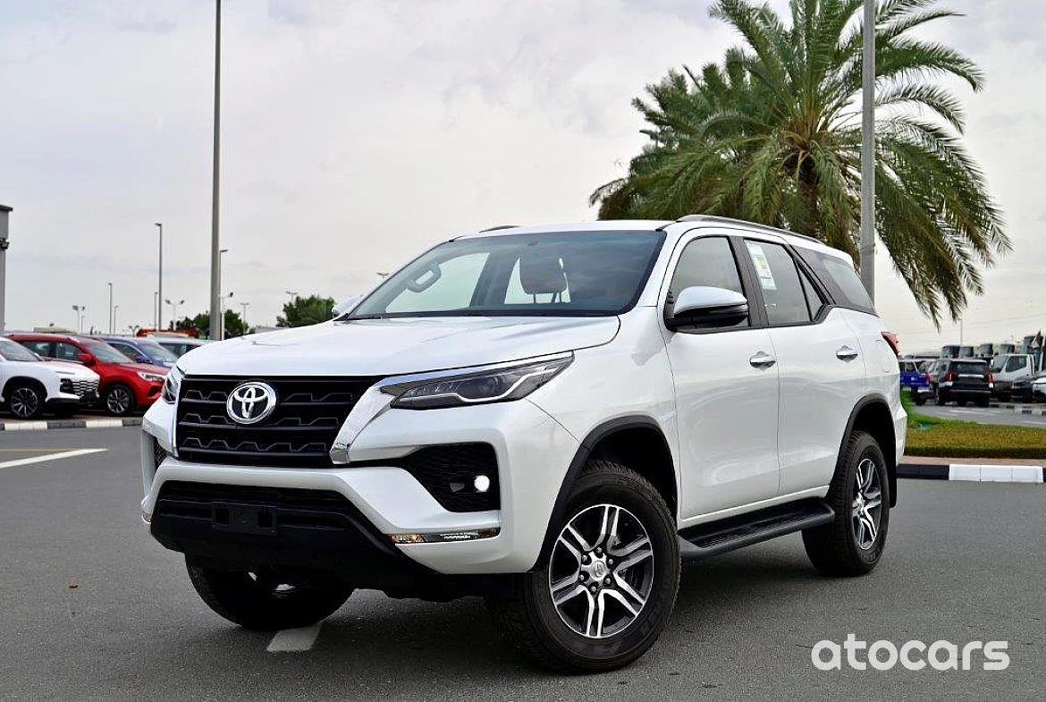 TOYOTA FORTUNER 2024 MODEL YEAR 2.4L DIESEL 4WD WHITE COLOR