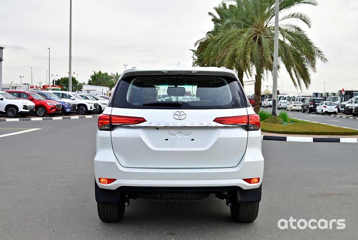 TOYOTA FORTUNER 2024 MODEL YEAR 2.4L DIESEL 4WD WHITE COLOR
