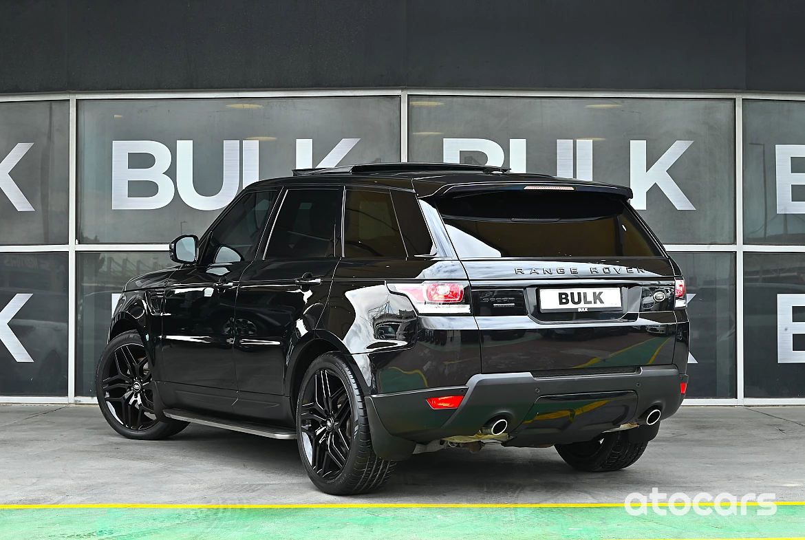 Range Rover Sport -2014 Model - V8 Engine - Original Paint - Big Riims - Panoramic Roof - Low Mileage