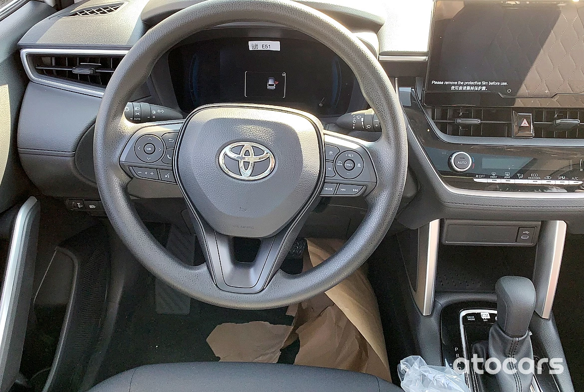 Toyota Corolla Cross 2.0L Hybrid 2WD 2023 Model Year Chinese
