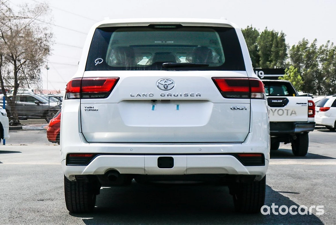 Toyota Land Cruiser lc300 Petrol 2023 Model Year White Color