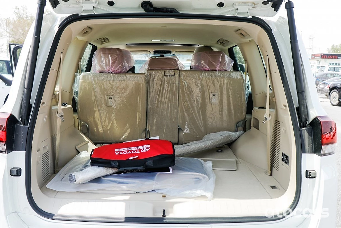 Toyota Land Cruiser 2025 LC300 Petrol White Color