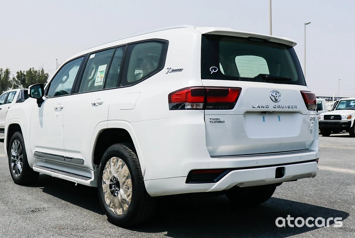 Toyota Land Cruiser lc300 Petrol 2023 Model Year White Color