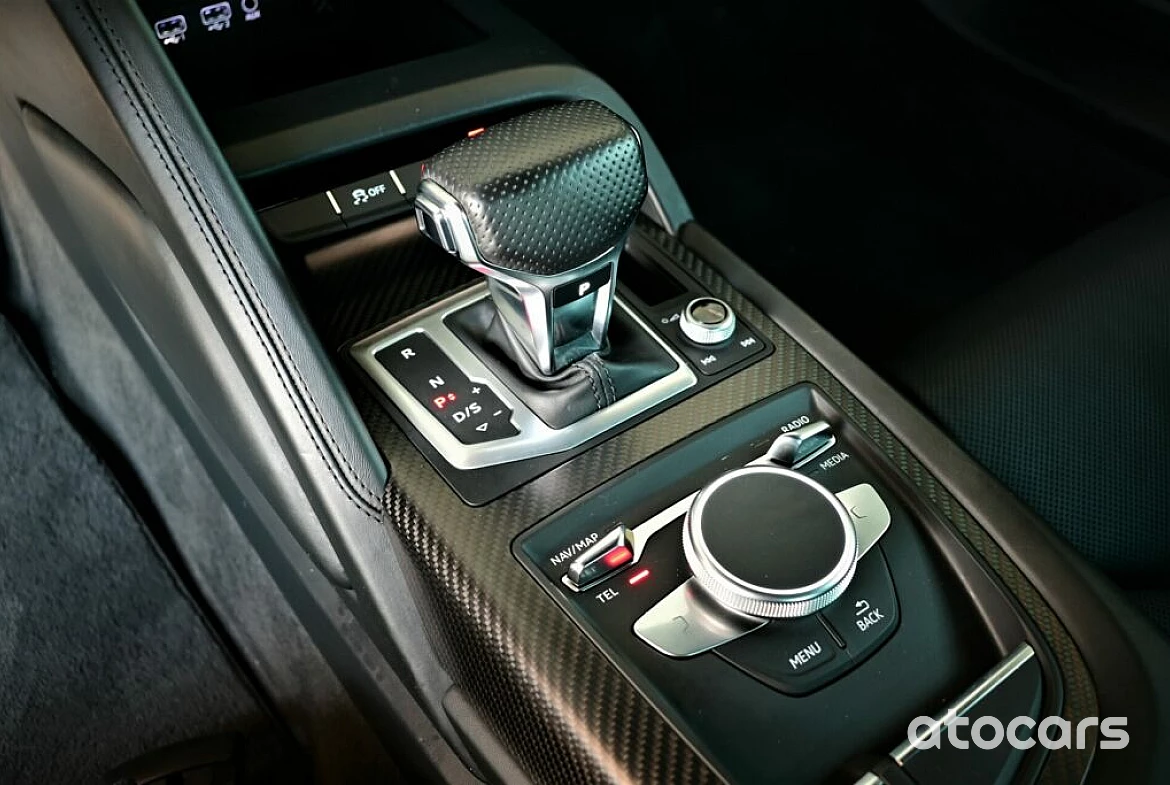 Audi R8 5.2L V10 Engine 2016 610 HP