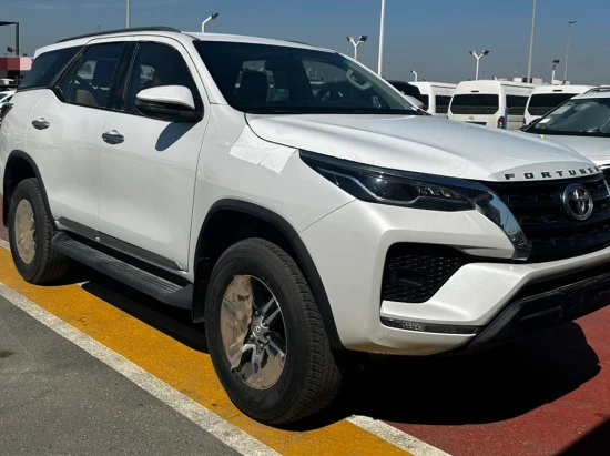 TOYOTA FORTUNER 2.7L PETROL 4x4 PUSH START 2024 MODEL YEAR  