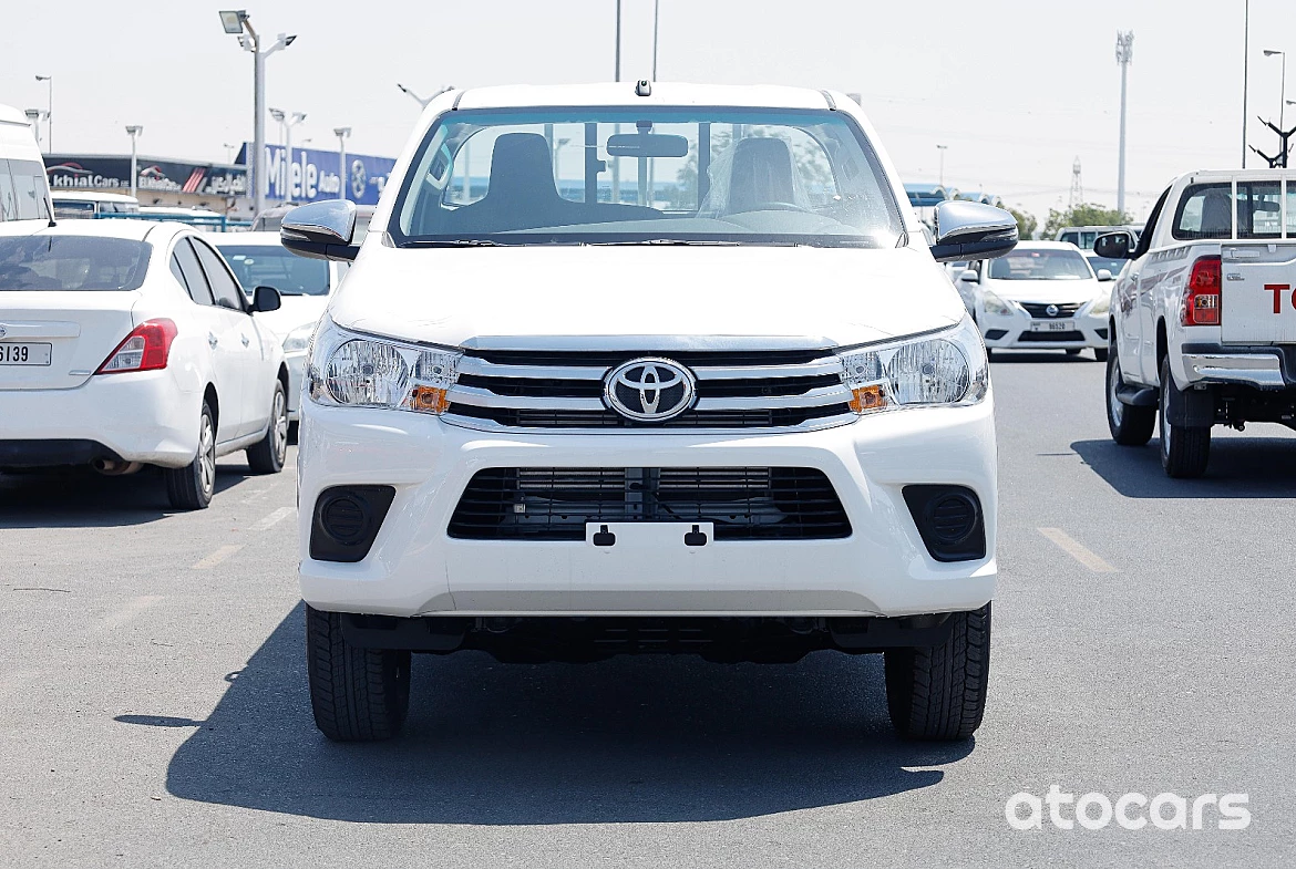 TOYOTA HILUX 2.4L DIESEL 4WD SINGLE CAB DLX-G MANUAL WHITE COLOR