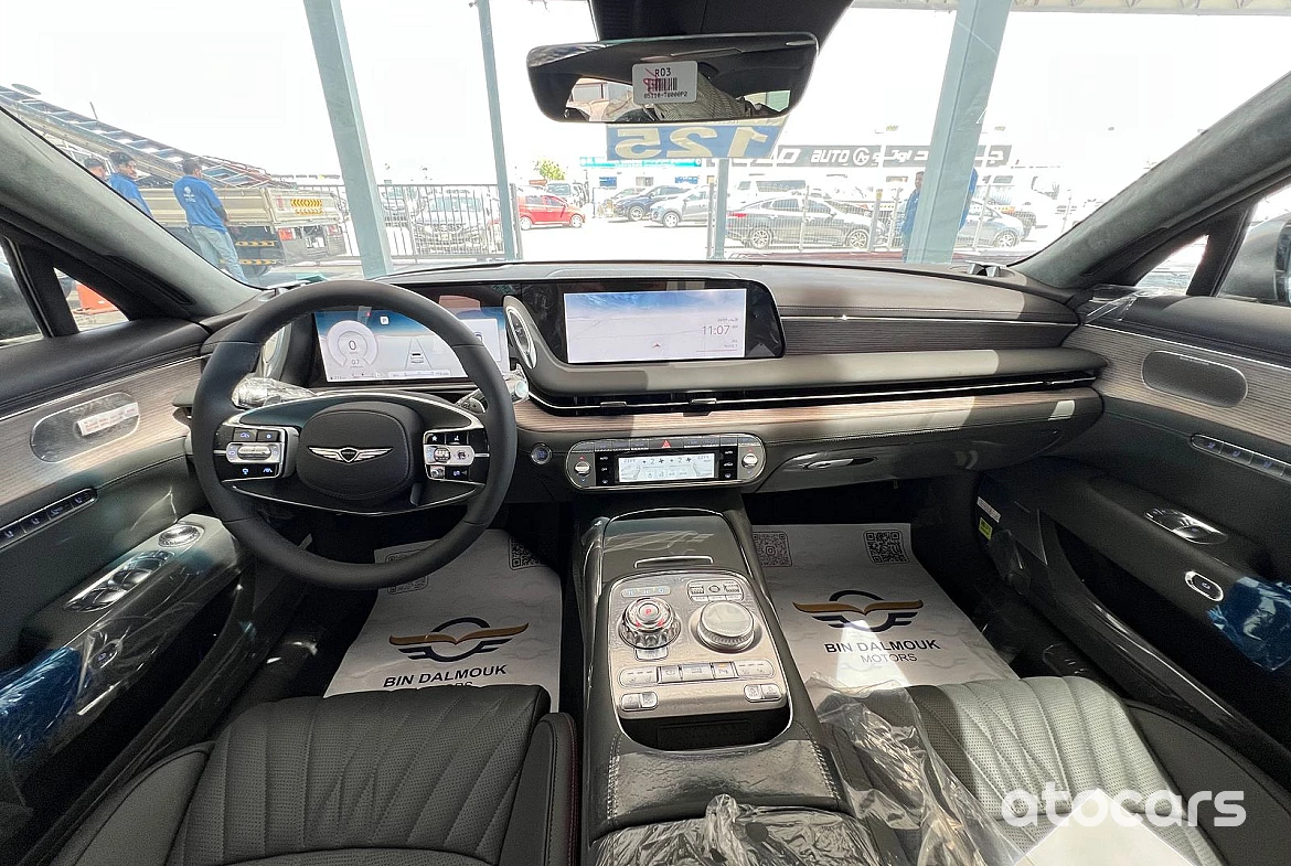 Genesis G90 Royal 3.5L 2025 Model Year Twin Turbo Premium Matt Gray Color