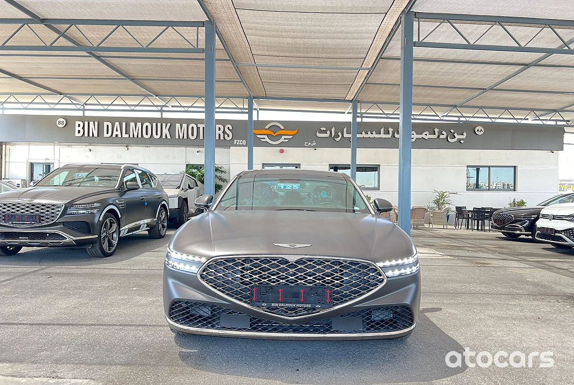 Genesis G90 Royal 3.5L 2025 Model Year Twin Turbo Premium Matt Gray Color