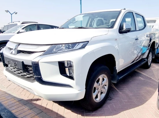 Mitsubishi L200 2.4L DIESEL MANUAL 2023MY