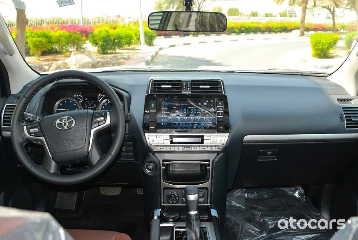 Toyota Prado VX Full Option 4.0 ltr model 2022