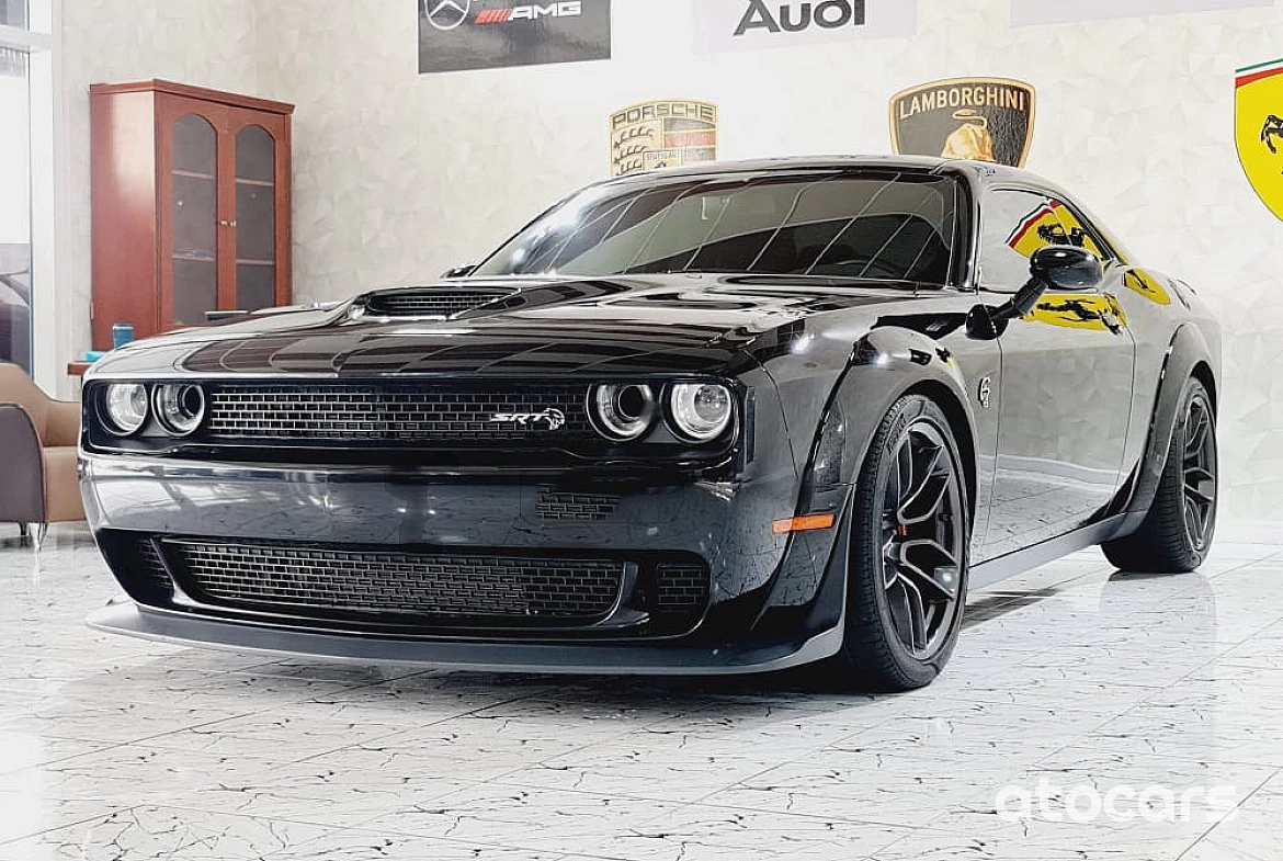 AED 3820/MONTH-DODGE CHALLENGER HELLCAT - 2018-GCC-FULLY LOADED-UNDER WARRANTY-IMMACULATE CONDITION
