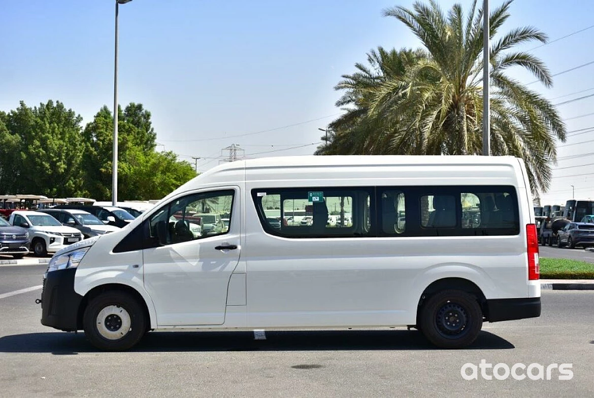 2023 TOYOTA HIACE HIGH ROOF DX 2.8L DIESEL 13 SEATER