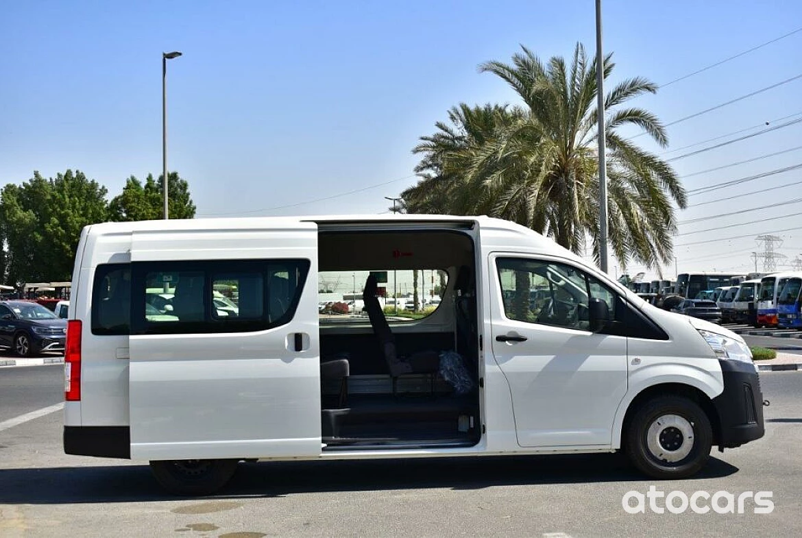 2023 TOYOTA HIACE HIGH ROOF DX 2.8L DIESEL 13 SEATER