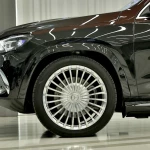 Mercedes-Benz GLS 600 Maybach 4MATIC 2022 GCC Black/Maroon (Two-tone color)
