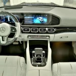 Mercedes-Benz GLS 600 Maybach 4MATIC 2022 GCC Black/Maroon (Two-tone color)