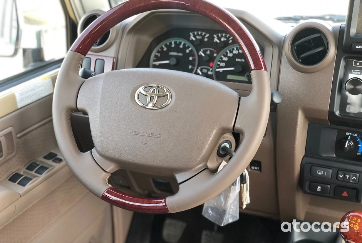 Toyota Land Cruiser Hard Top 2021