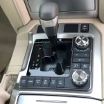 Toyota Land Cruiser VXR 5.7 L 2021 full option with hydraulic