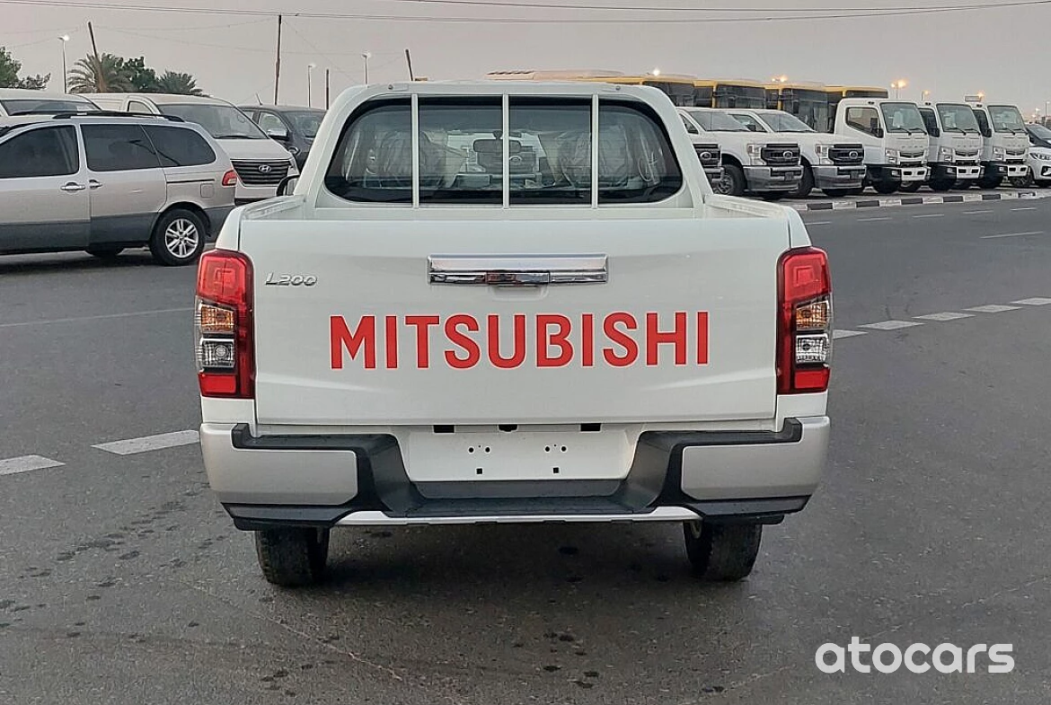Mitsubishi L200 | FA7 | 4x4 D/Cab Petrol GLX | M/T White | 2023 | Export Only