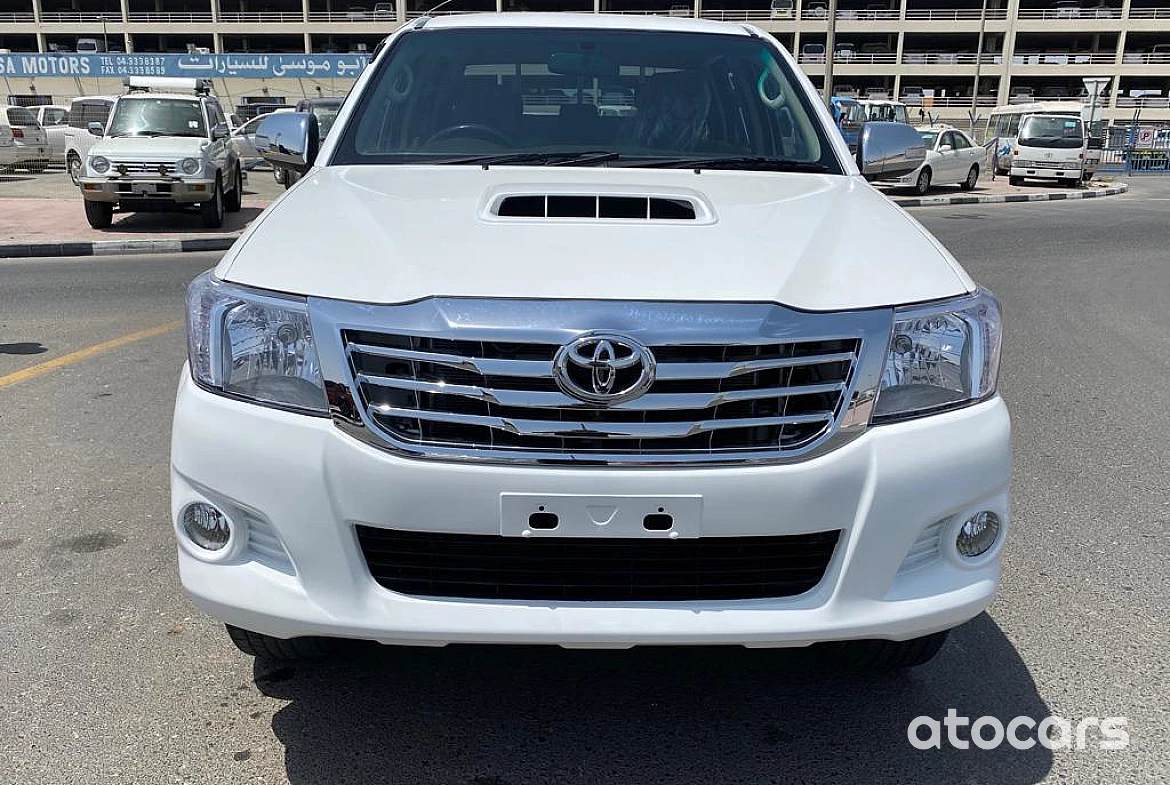 TOYOTA HILUX PICK UP 2011 WHITE RIGHT HAND DRIVE DIESEL