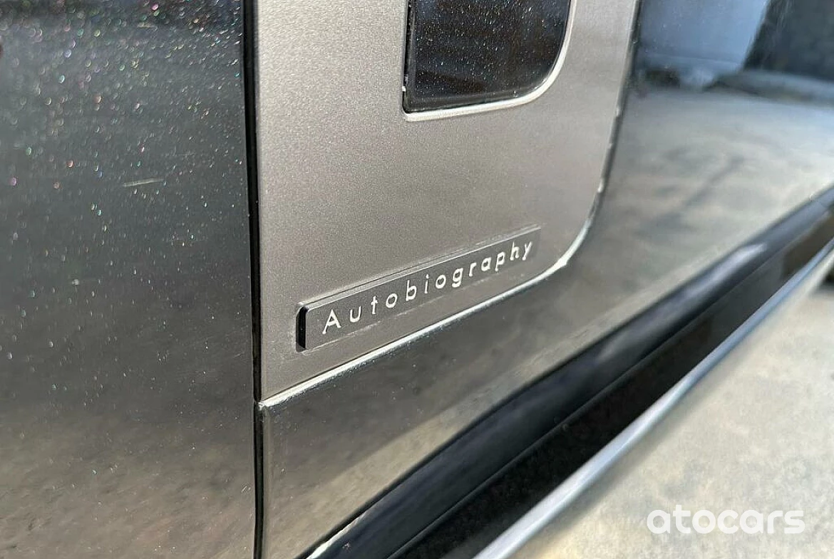Range Rover Autobiography P530 4.4L V8 2022 Model