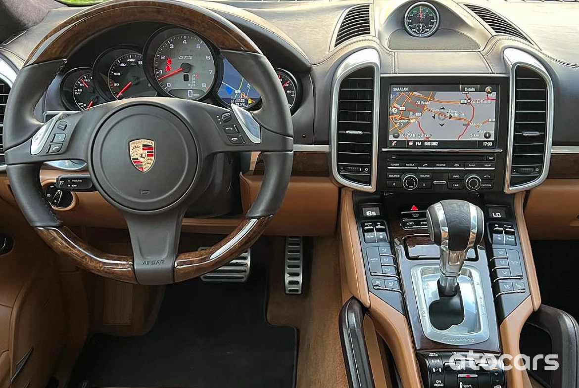 Porsche Cayenne GTS 2014 V8