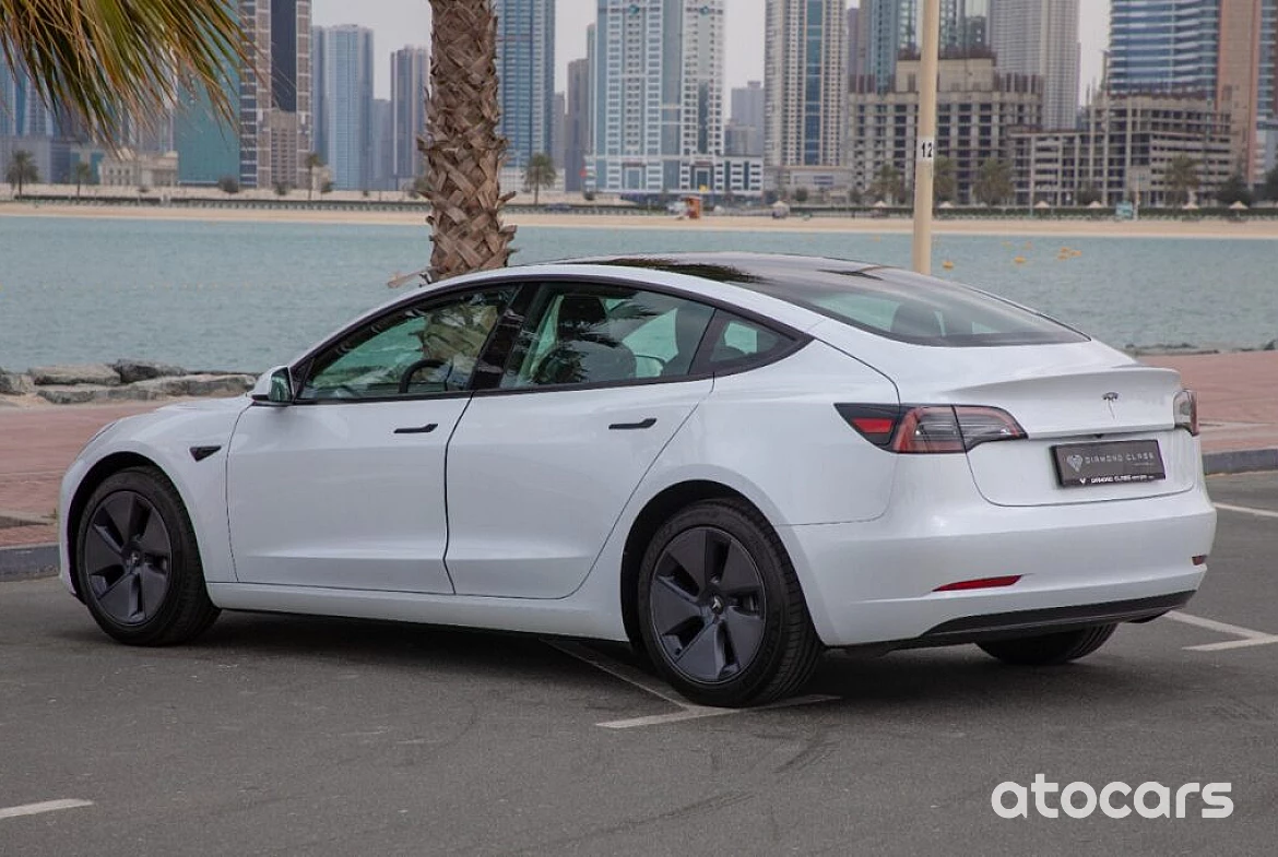 Tesla Model 3 Standard Auto Pilot GCC 2021