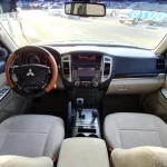 2017 Mitsubishi Pajero Mid Option 3.5L V6 GCC Perfect Condition