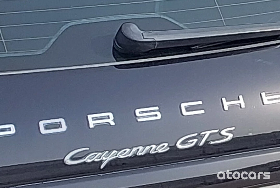2013 Porsche Cayenne GTS GCC 4.8 V8