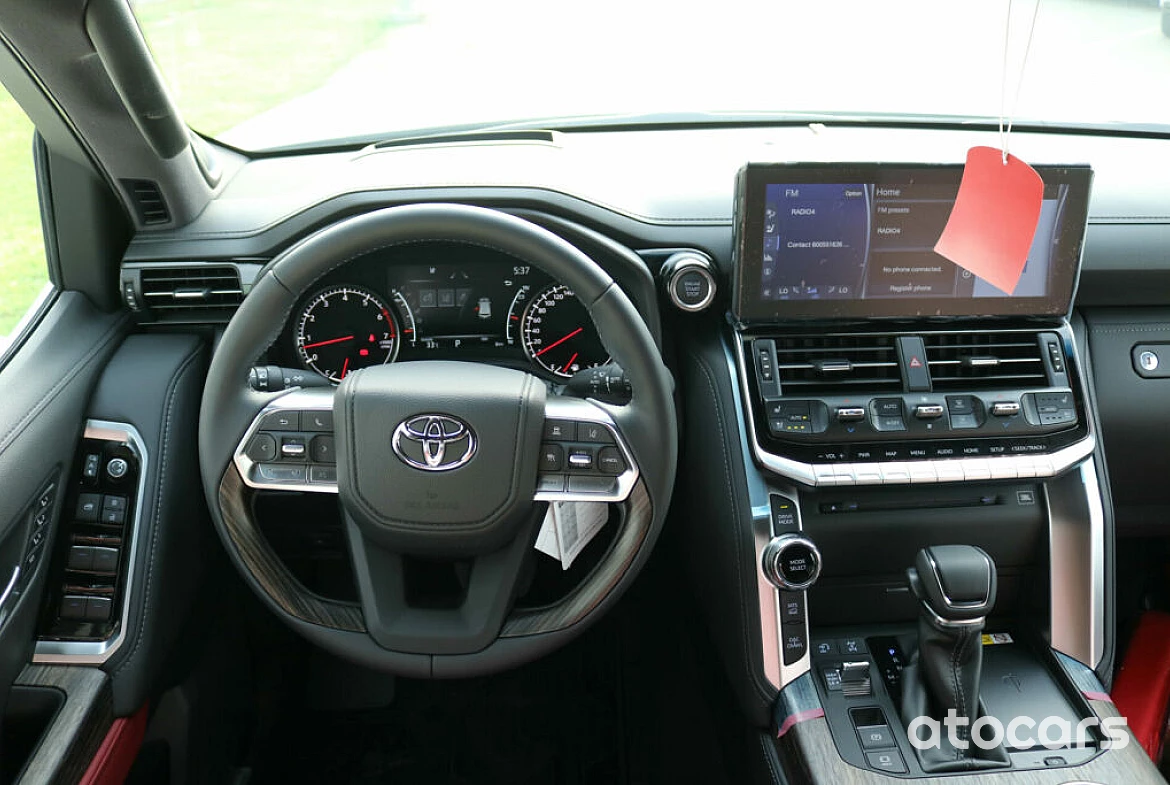 Toyota Land Cruiser VXR 3.5 2022 GCC