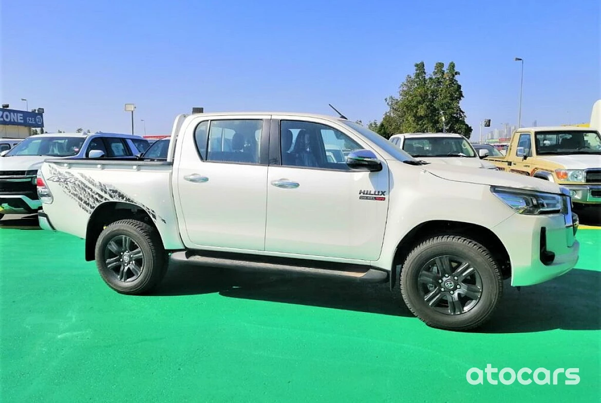 2022 TOYOTA HILUX 2.4L DIESEL 4X4 AUTOMATIC FULL OPTION DOUBLE CABIN PICKUP
