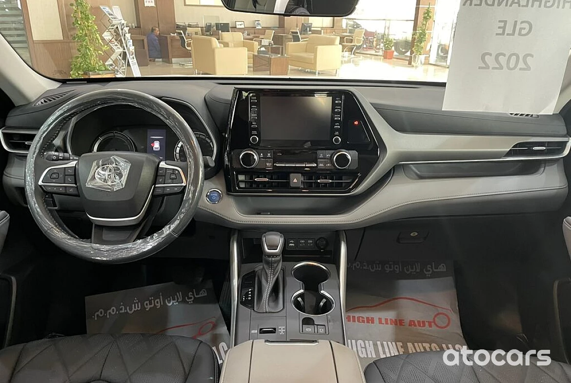 2022 Toyota Highlander GLE Hybrid 2.5L AWD
