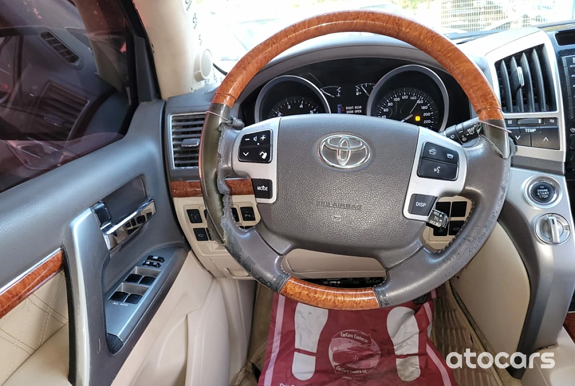 Toyota Land Cruiser Black Petrol 2014