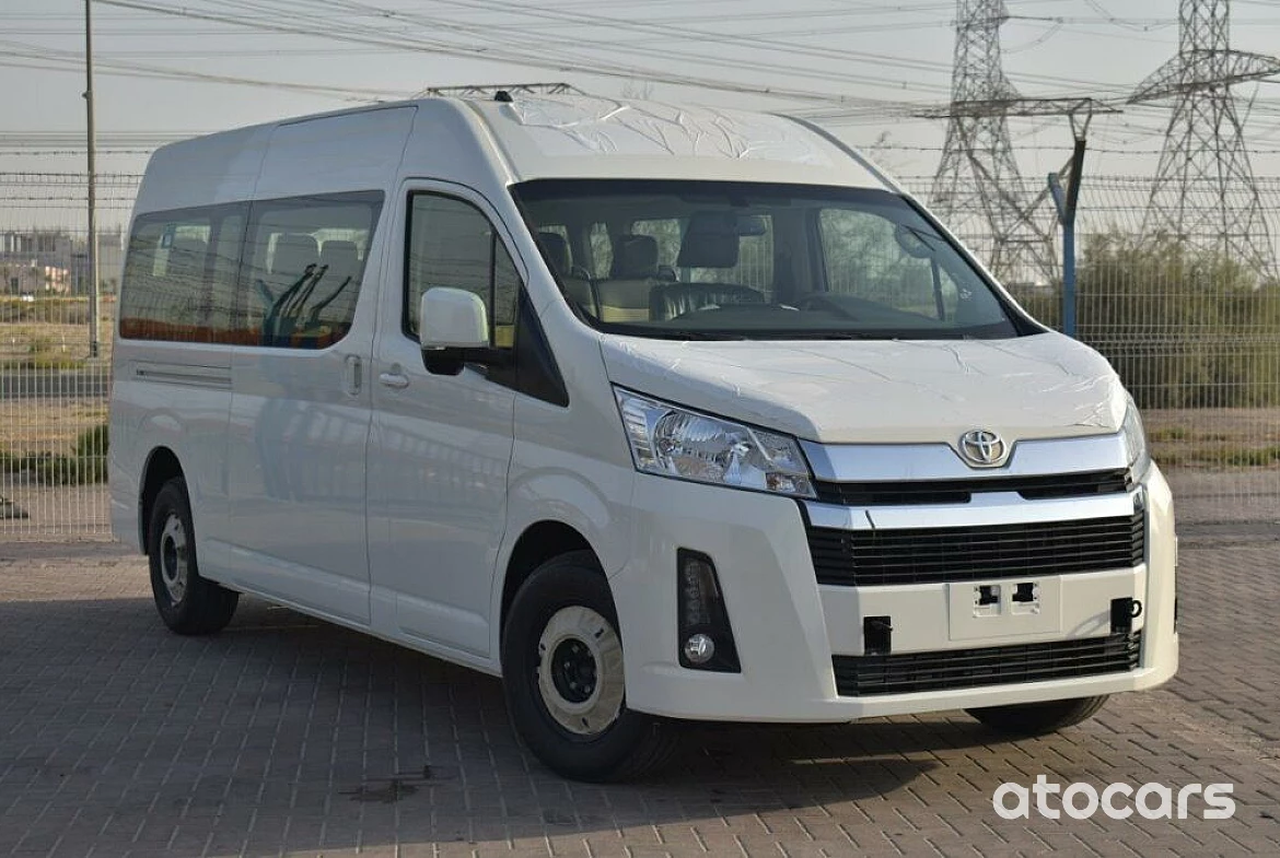 2022 MODEL TOYOTA HIACE HIGH ROOF GL 2.8L  DIESEL 13  SEATER BUS AUTOMATIC TRANSMISSION