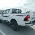 TOYOTA HILUX 4.0L V6 WHITE 2023