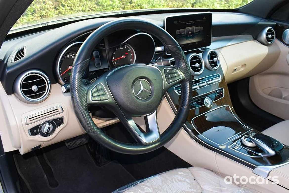 Mercedes Benz C-Class C300 2019