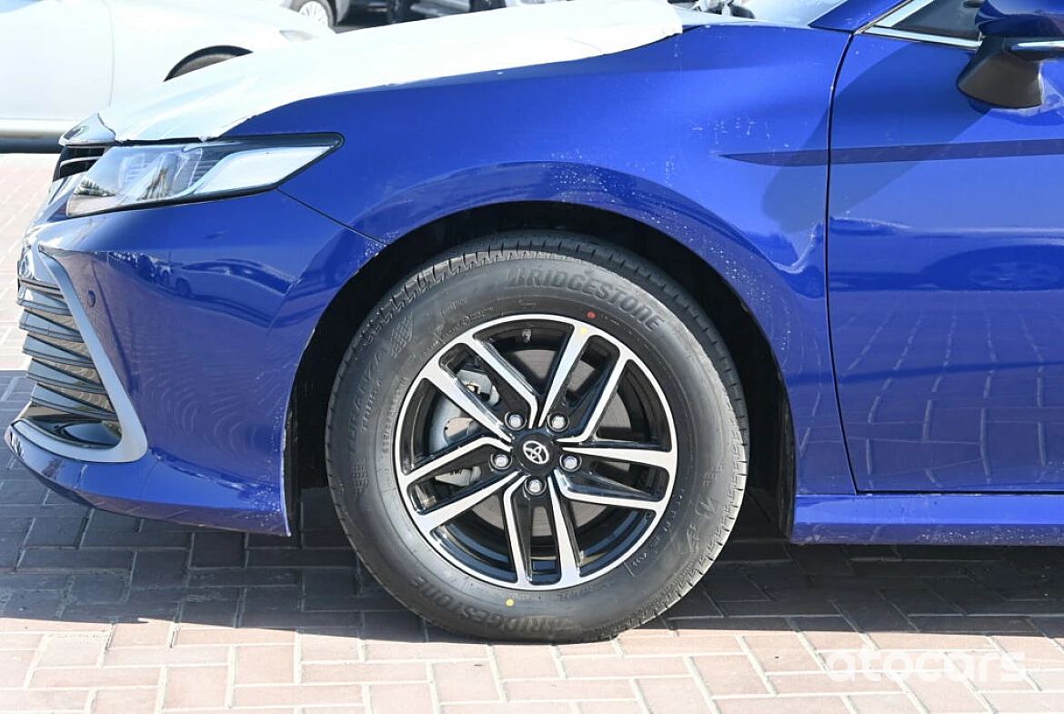 Toyota Camry 2023 2.5L LE STD FWD Blue Color